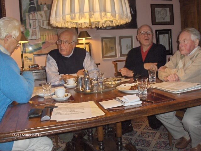 Interview mit Zeitzeugen v.r.n.l.: LF Dr. Wilhelm Uhle, LF Uwe Jürgens, LF Helmut Vogt und LF Dr. Volker Werb | Foto: Lions Club Paderborn